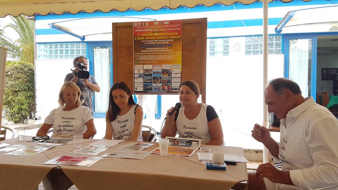 “Uomini e donne in mare contro la violenza sulle donne”