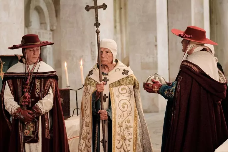 Celestino V, ciak finale in Abruzzo per il tv movie