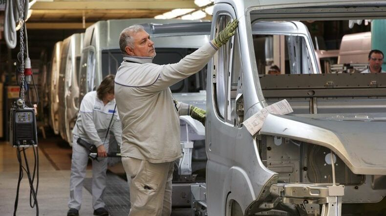 Atessa, intesa sul lavoro nell’indotto Stellantis fino al 2028