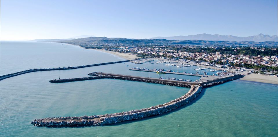 Passeggiate guidate al porto di Giulianova