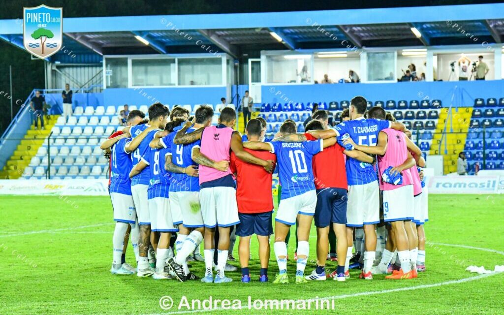 Pineto travolto in casa dall’Arezzo: finisce con un pesante ko