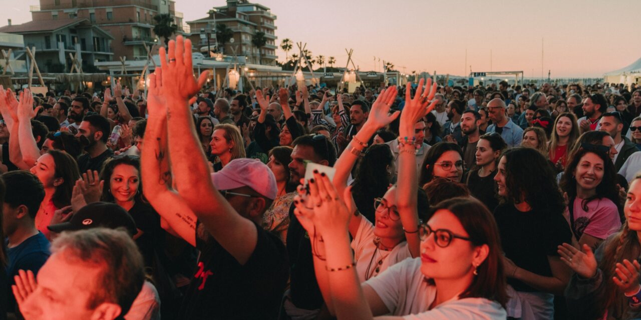 Roseto, il Sunny People Festival richiama pubblico sulla costa