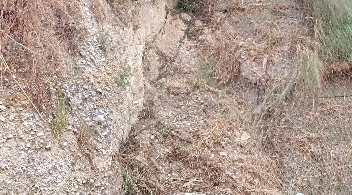 Città Sant’Angelo, nuovo allarme sul costone del giardino