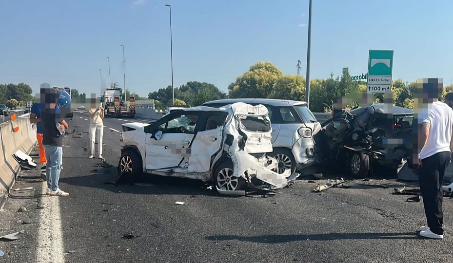 A14 bloccata verso nord tra Roseto e Giulianova