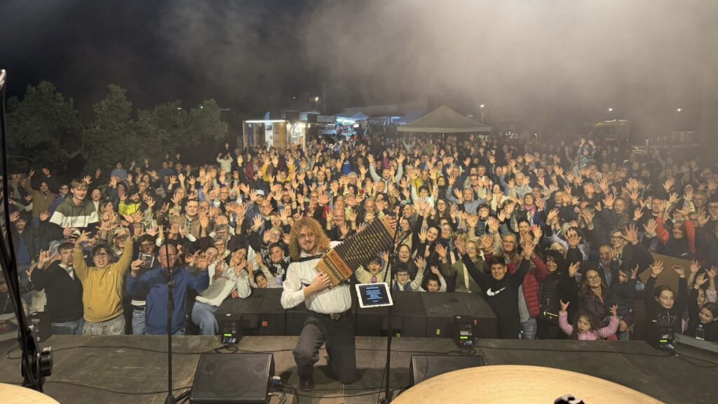Propezzano, grande partecipazione per il live di Nicolò Di Mattia