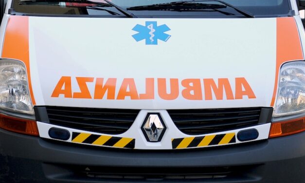Malore fatale a Scerne: 81enne soccorso in via del Commercio