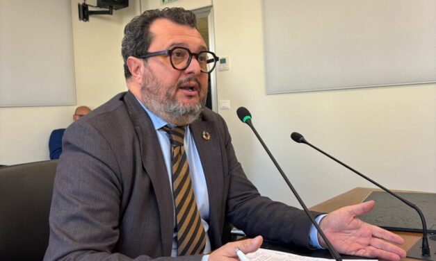 Commercio, appello alla Regione contro nuovi grandi centri