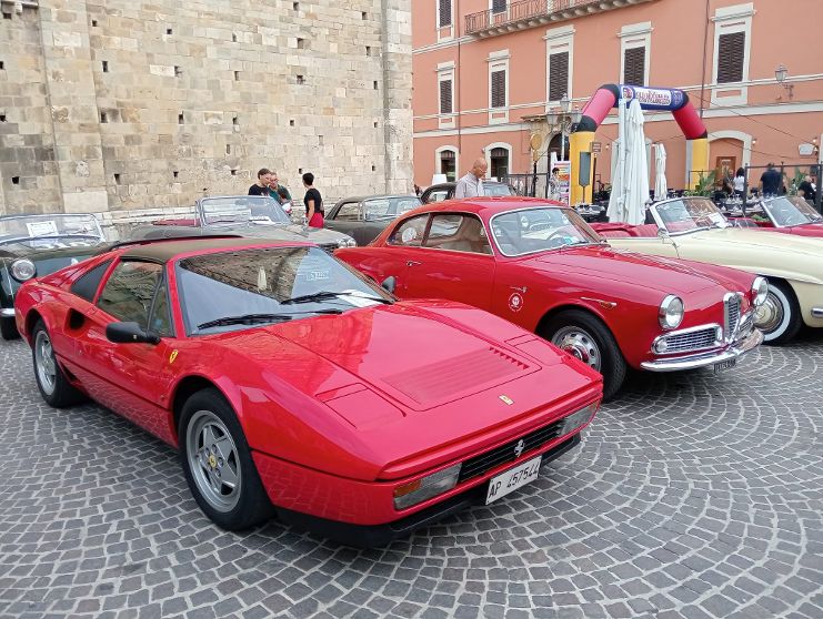 Atri, serata tra motori d’epoca e piazza con il raduno Old Motors