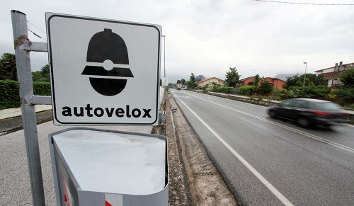 Autovelox, nuove norme operative anche sulle strade teramane