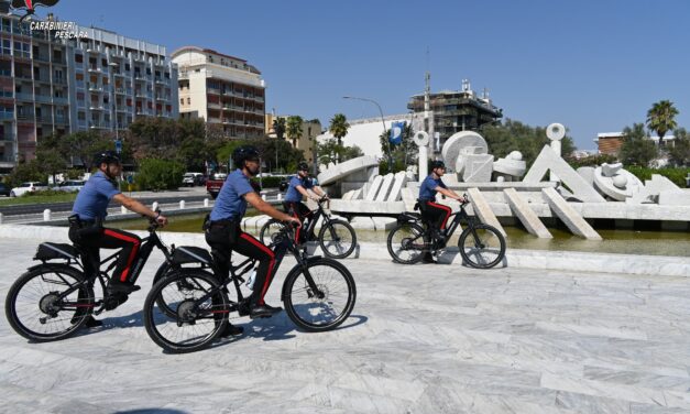 Carabinieri in e-bike sul litorale tra Pescara e Montesilvano