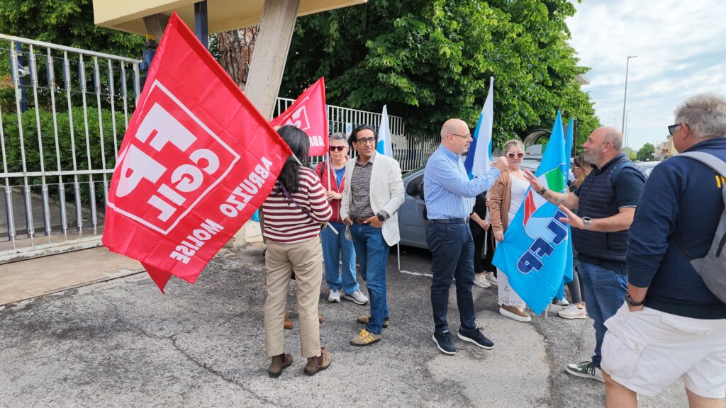 Asp 1 Teramo, stipendi in ritardo e tensione nelle strutture