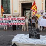 Scuola, presidio a Teramo di educatori e assistenti