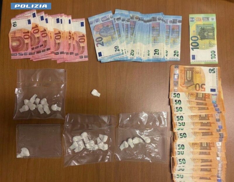 Cocaina tra B&B e appartamento: due arresti a Pescara