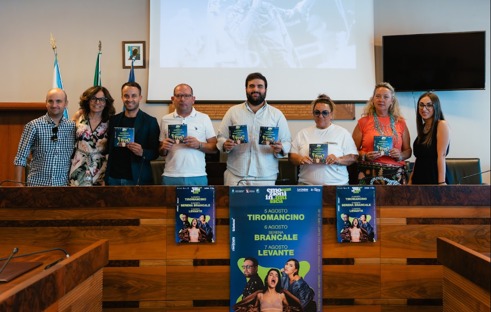 Roseto rilancia la musica dal vivo: tre serate con Tiromancino, Levante e Serena Brancale