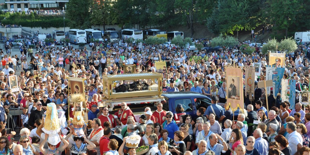 San Gabriele, domenica di pellegrinaggi al santuario teramano