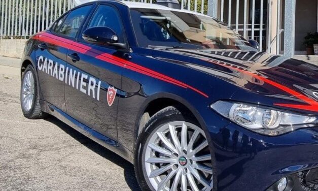 Roseto, ferito al torace vicino a un market: indagano i carabinieri