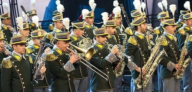 Giulianova, in piazza Buozzi il concerto della Banda Gdf