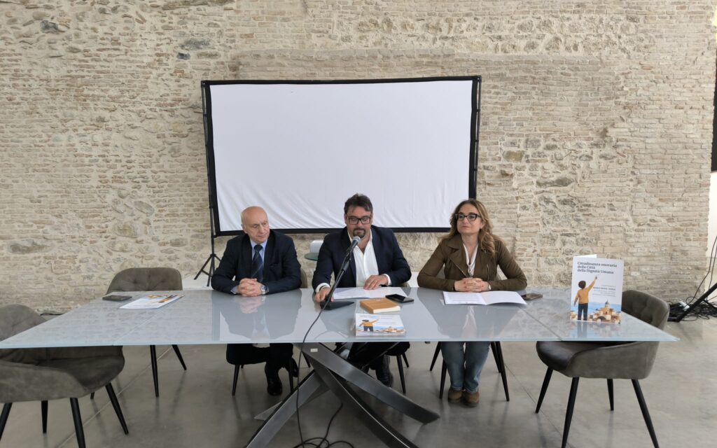 Teramo, onorificenza a Marco Rossi-Doria per la dignità umana