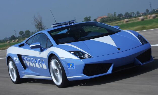 Teramo ospita la giornata sulla legalità con la supercar della Polizia