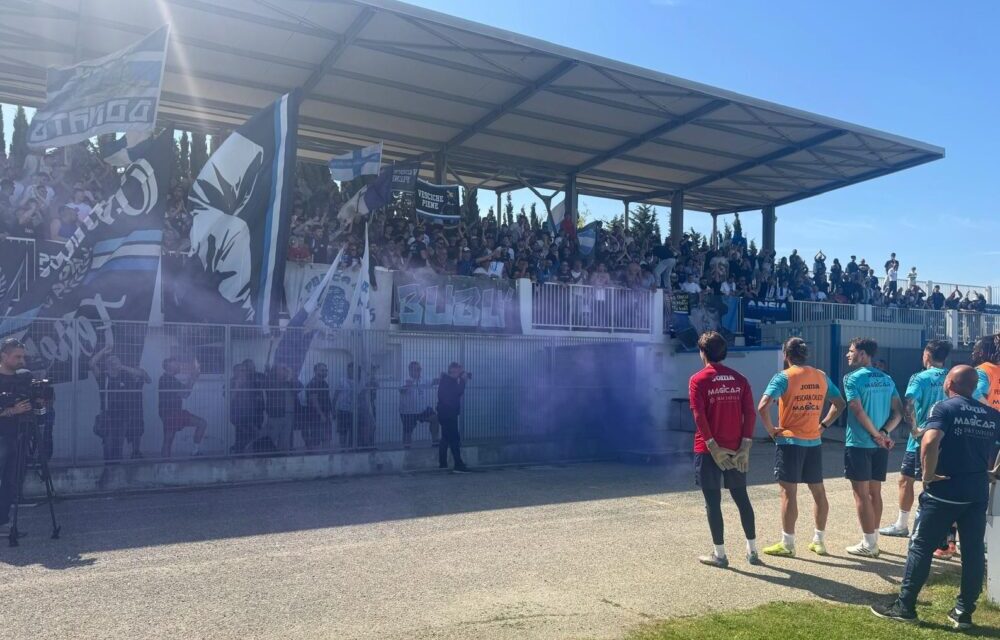 Pescara, tifosi in festa a Silvi prima della sfida di Padova