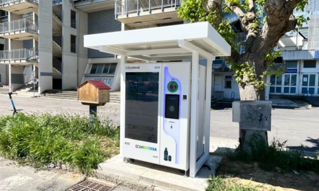 Roseto, attivo in piazza Olimpia il nuovo eco-compattatore