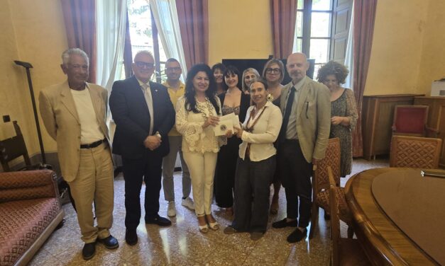 Sostegno concreto al centro La Fenice: consegnati buoni spesa