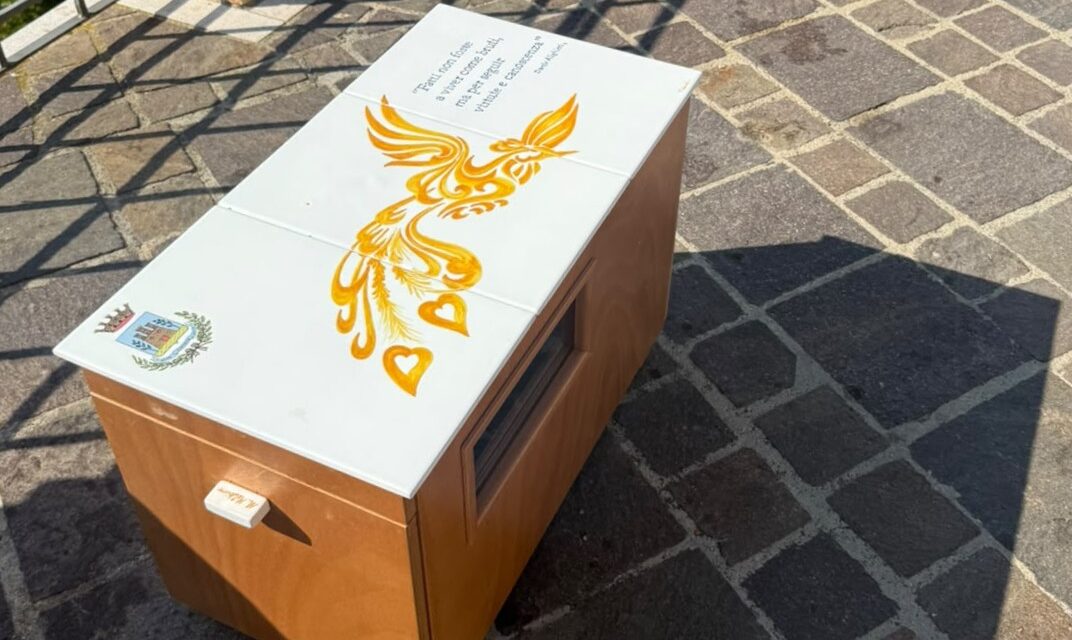 Silvi, al Belvedere arriva una panchina dedicata ai libri
