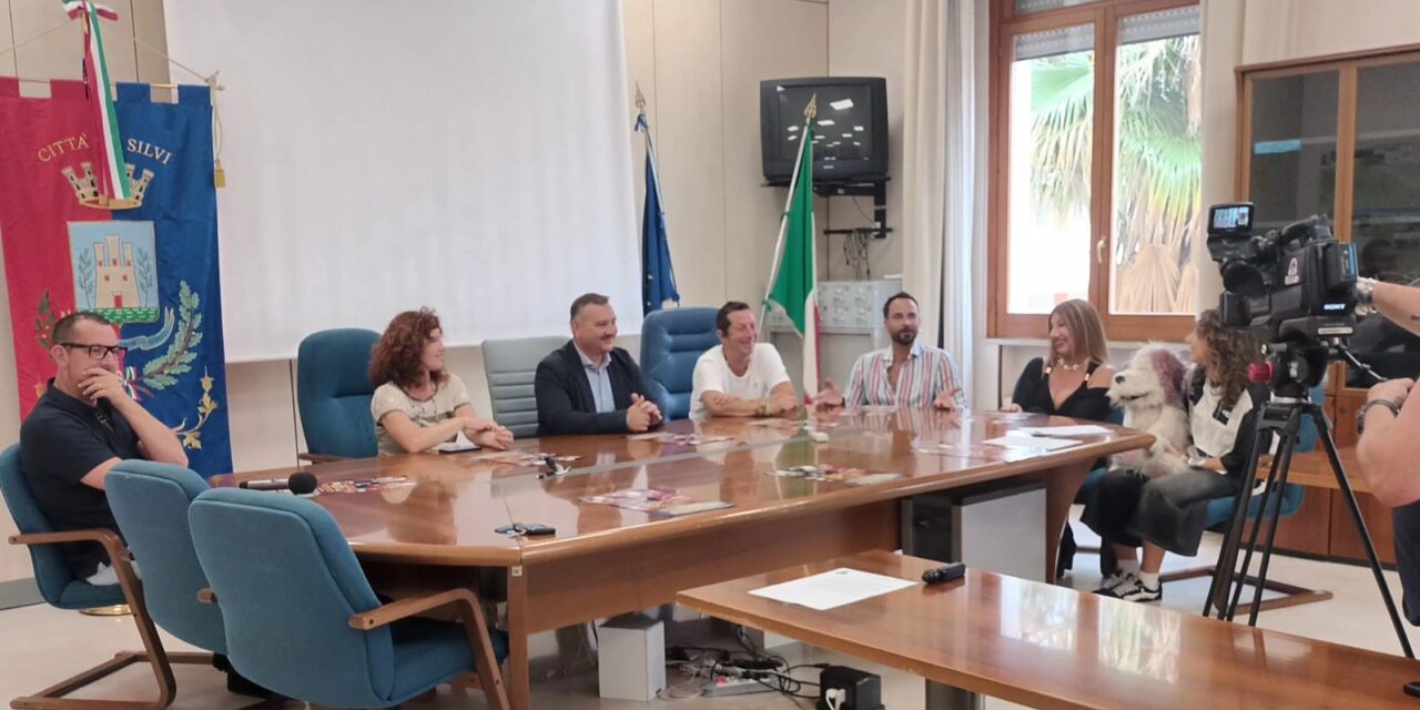 Silvi, serata dedicata ai cani in Piazza dei Pini