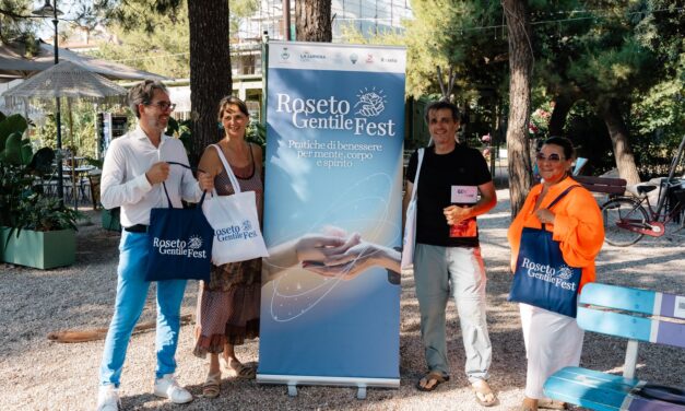 Roseto punta sulla gentilezza: presentato il nuovo Fest