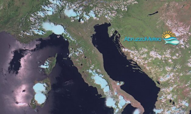 Caldo in aumento sulla costa teramana, mare quasi calmo