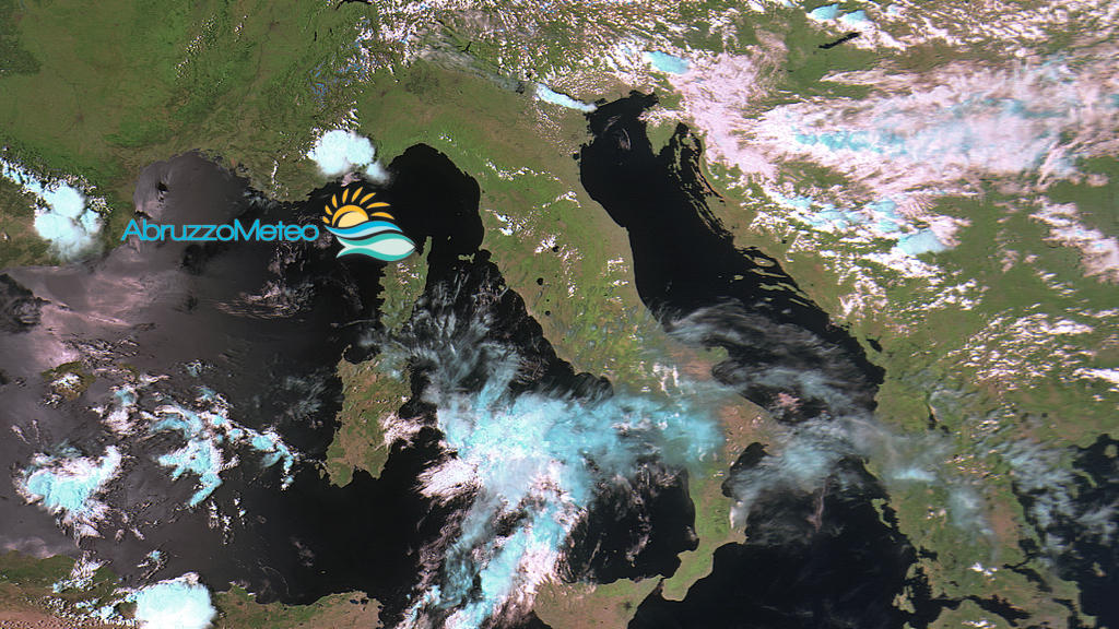 Meteo, costa teramana tra nubi mattutine e caldo in arrivo