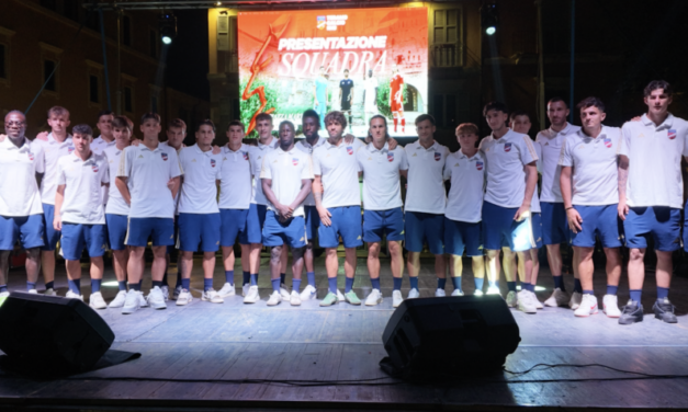 Teramo, squadra presentata in centro: domenica test con la Maceratese