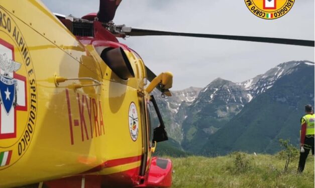 Escursionista ferita sul Gran Sasso, recupero in quota