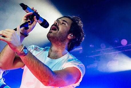 Tommaso Paradiso a Pescara il 16 luglio, concerto allo Stadio del Mare