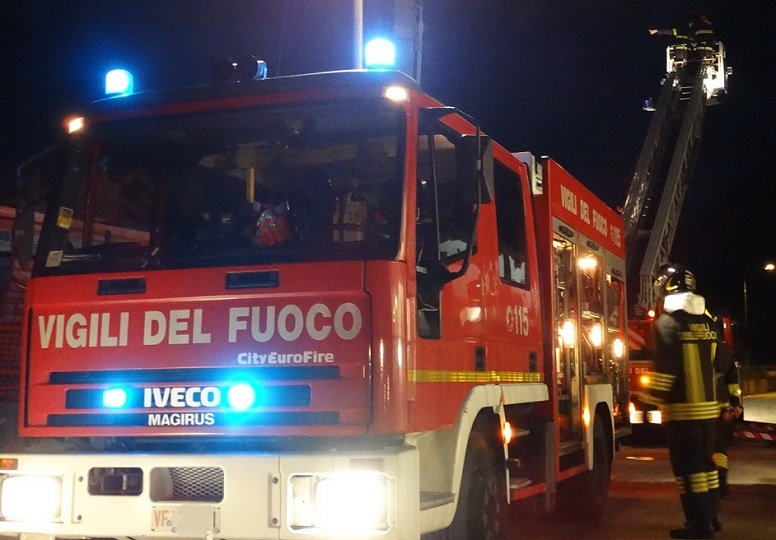 Rogo in una palazzina ad Alba Adriatica, evacuati cinque residenti