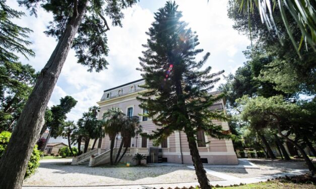 Roseto, riapre il piano terra della Villa Comunale