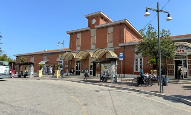 Stazione di Giulianova, cresce il confronto su decoro e sicurezza