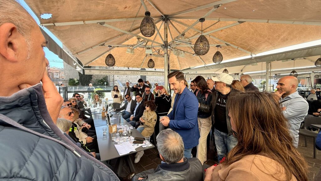 Teramo, confronto acceso tra negozianti e Comune sul centro