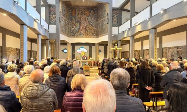 Teramo saluta Giuseppe Sciarra, ultimo omaggio al medico legale