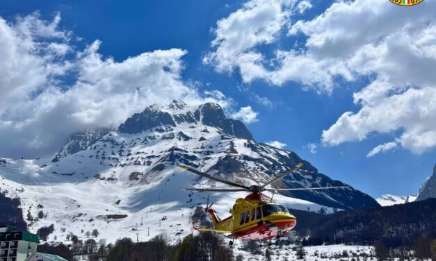 Gran Sasso, escursionista recuperato in parete al Prati di Tivo