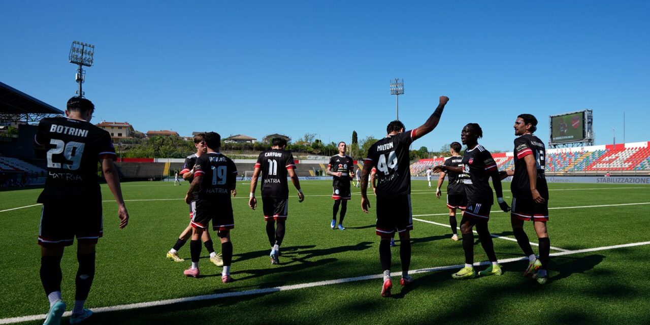 Calcio estivo, Teramo avanti a suon di gol. Stop per il Pineto