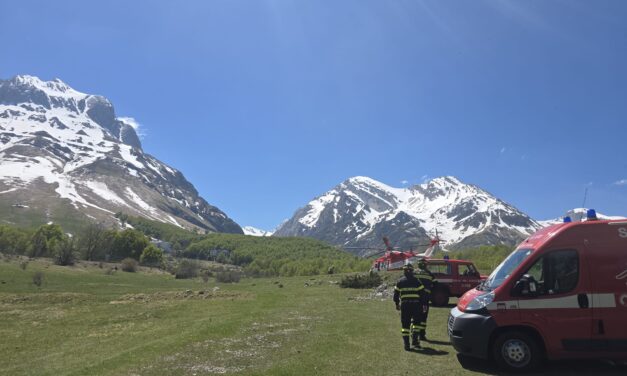 Soccorso sul Gran Sasso, escursionista recuperato in elicottero