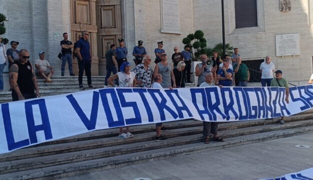 Mercato ittico, a Pescara monta la protesta