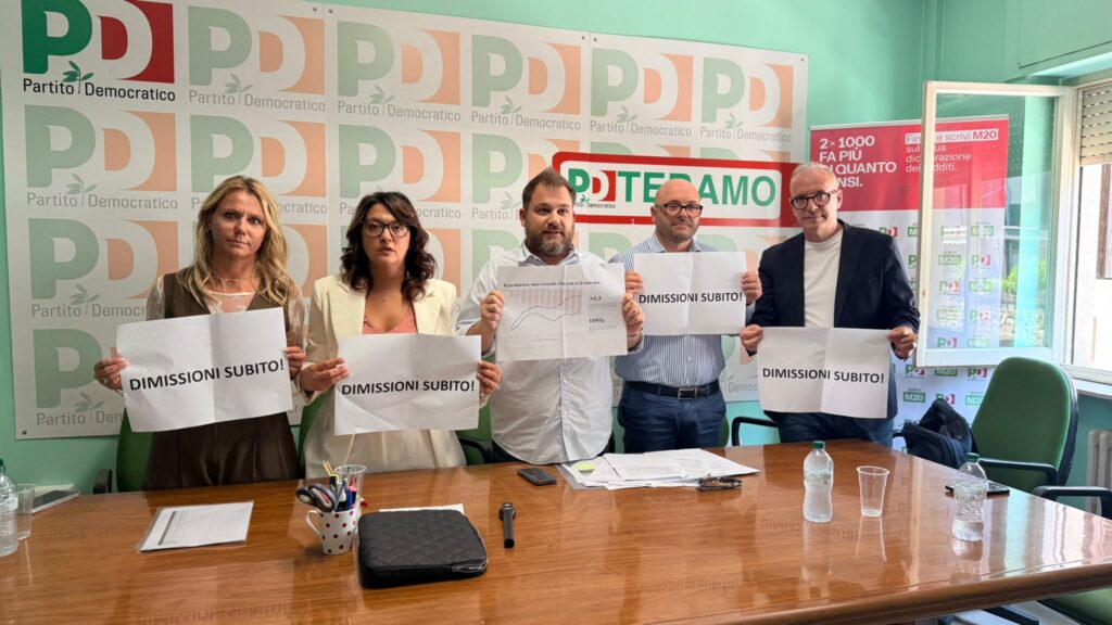 Campli, scontro sui conti del Comune: l’opposizione chiede un passo indietro al sindaco