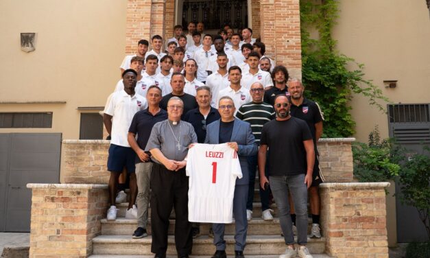 Teramo Calcio, visita al vescovo prima del via alla stagione