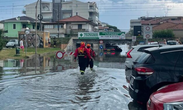 Maltempo sulla costa teramana, soccorsi a Tortoreto e disagi a Giulianova