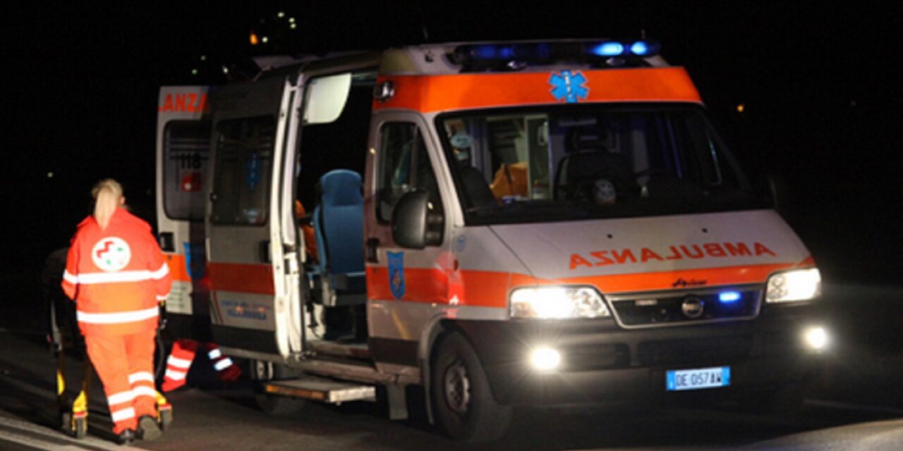 Tensione all’alba ad Alba Adriatica, ragazzo in ospedale