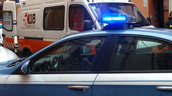 Roseto, giovane precipita da una palazzina durante la fuga