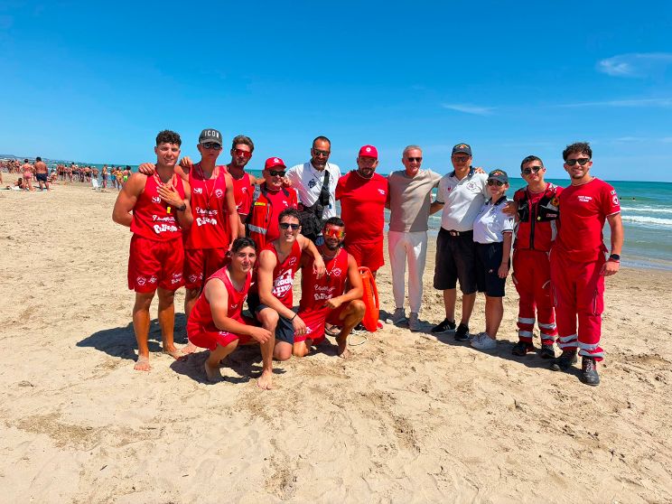 Sicurezza in mare, a Giulianova prove di soccorso in spiaggia
