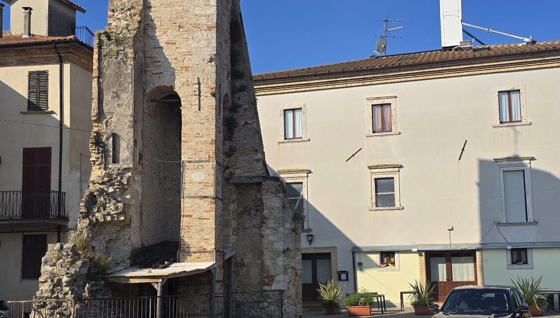 Ancarano, spento l’impianto 5G nel borgo: smontaggio a metà mese